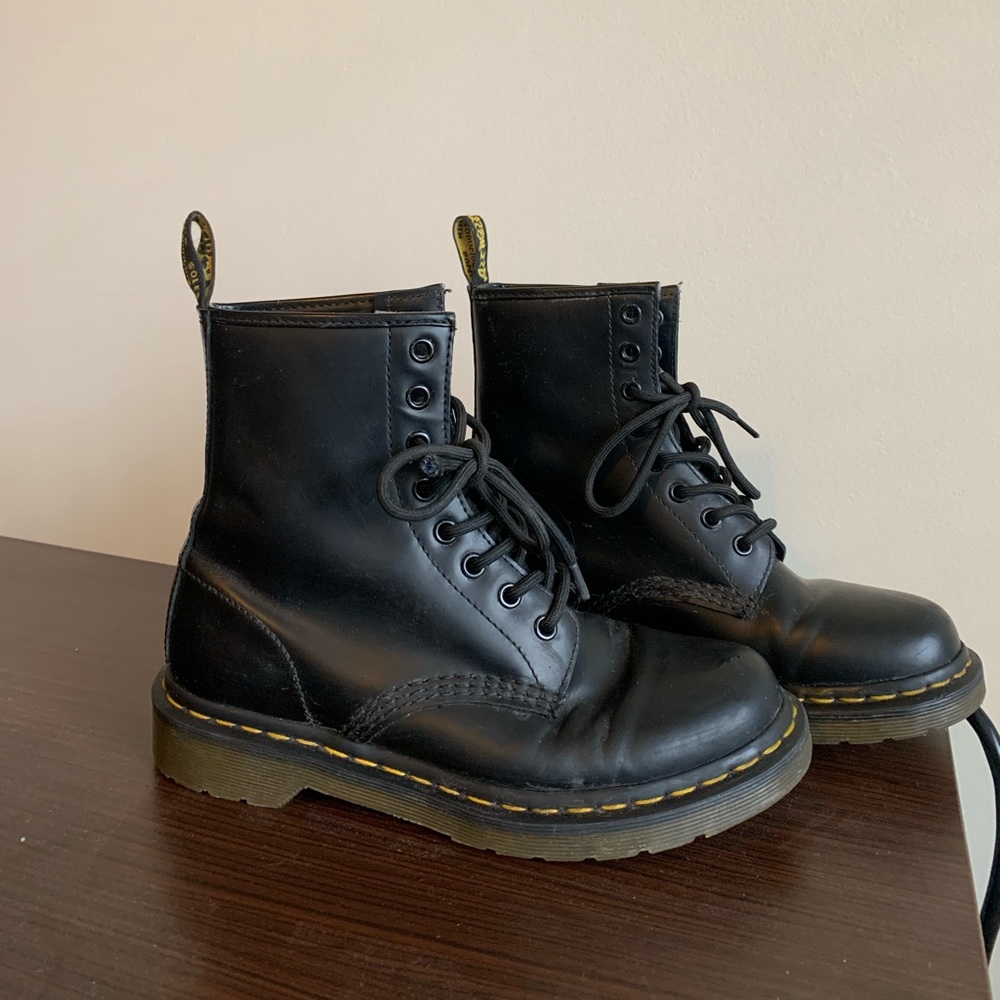Matte black 1460 smooth original Dr. Martens